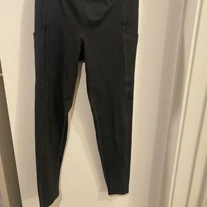 American eagle “the everything pocket” leggings